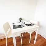 Grosse-monteurwohnung-in-villa-4-zimmer-8-personen-wlan-tv-kueche-ahrensburg-naehe-hamburg-agrp1202 Lejlighed Ahrensburg