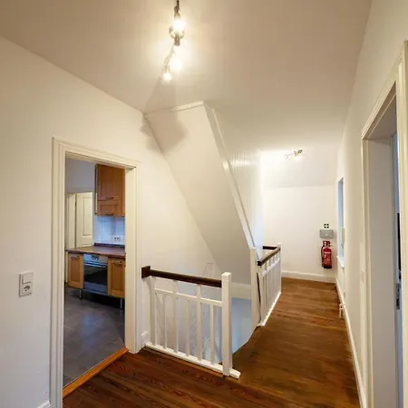 Apartment Grosse-monteurwohnung-in-villa-4-zimmer-7-personen-wlan-tv-kueche-ahrensburg-naehe-hamburg-agrp1202 Ahrensburg